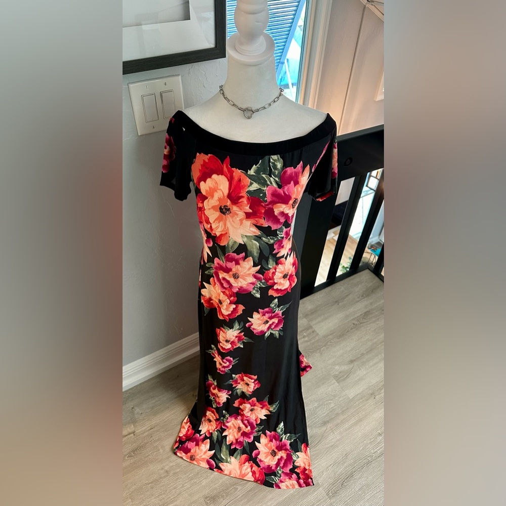 Gorgeous Venus off the shoulder Maxi Dress
